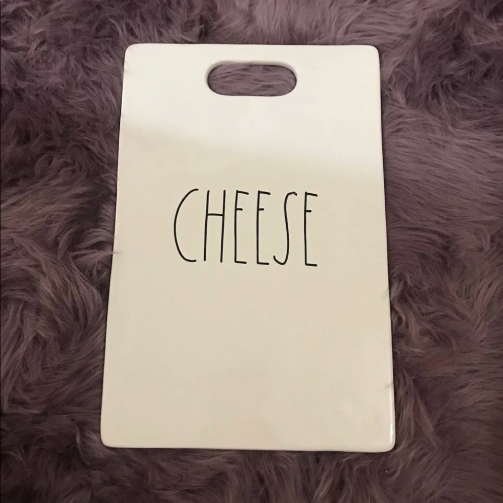 RAE DUN CHEESE BOARD